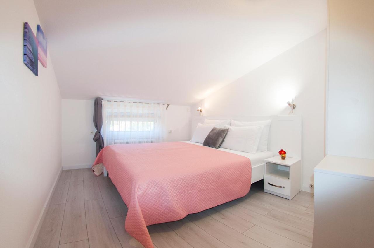 Apartments Somi Poreč Eksteriør bilde
