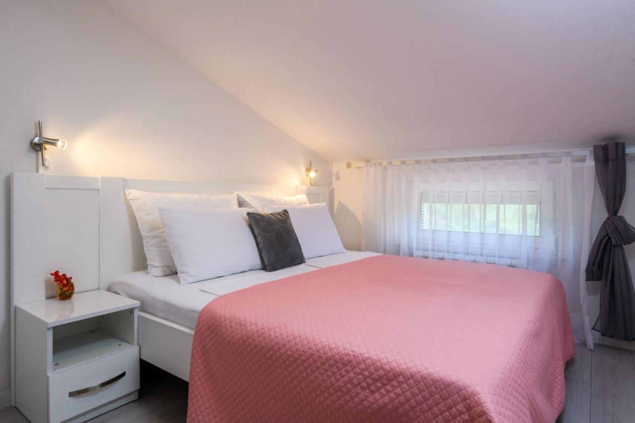 Apartments Somi Poreč Eksteriør bilde