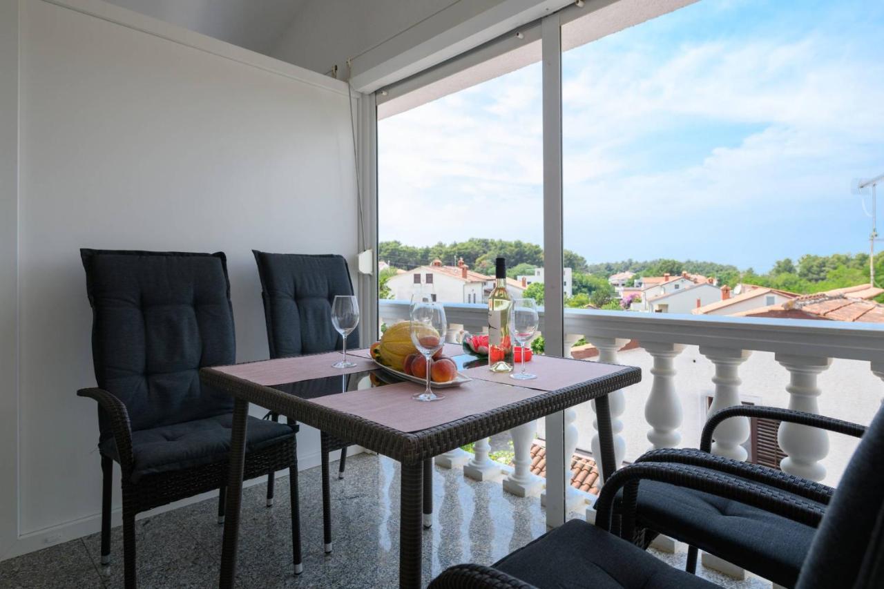 Apartments Somi Poreč Eksteriør bilde