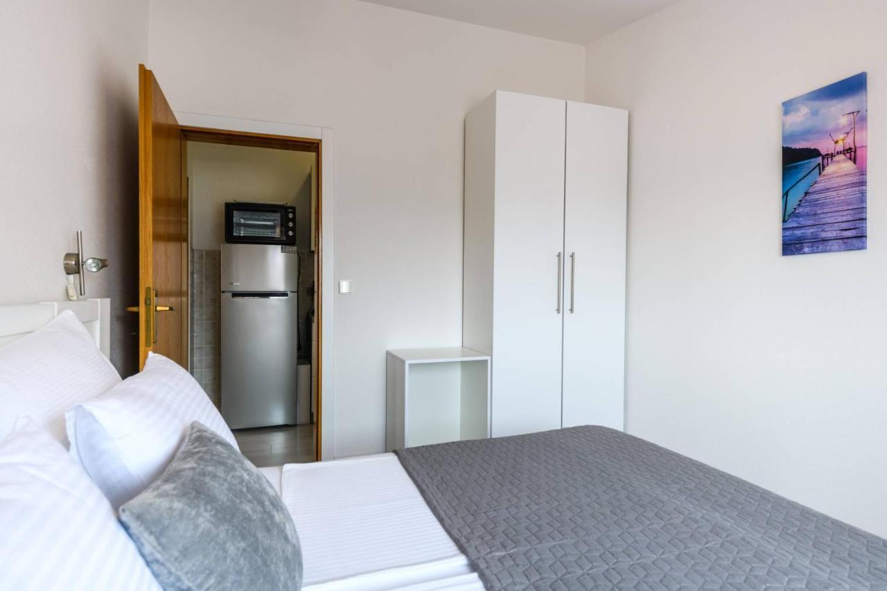 Apartments Somi Poreč Eksteriør bilde