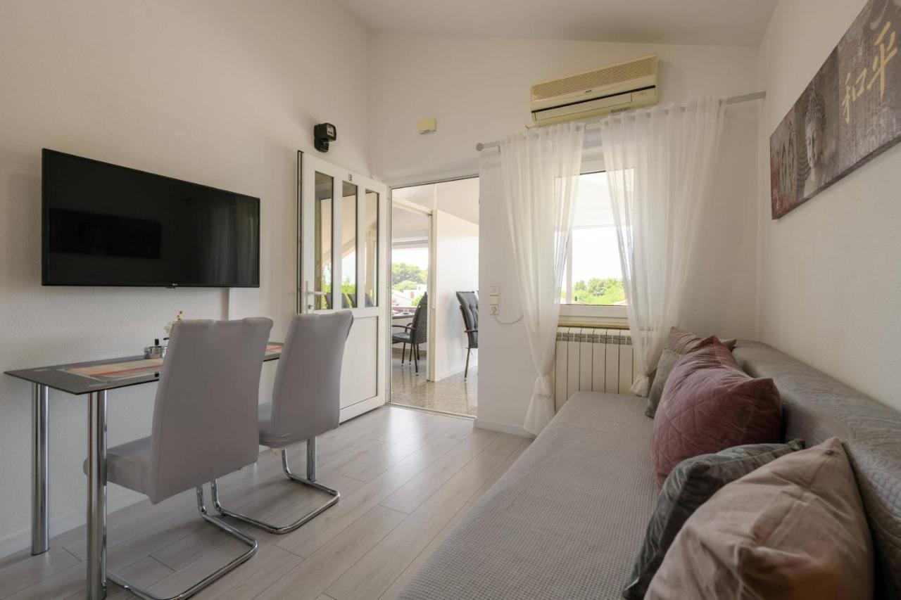 Apartments Somi Poreč Eksteriør bilde